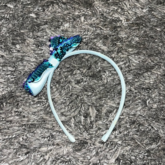 Girls sequined headband
**free with any purchase** - Picture 3 of 4